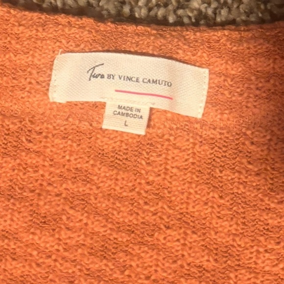 Two by Vince Camuto light orange sweater buttons. Size large women’s - Picture 5 of 7